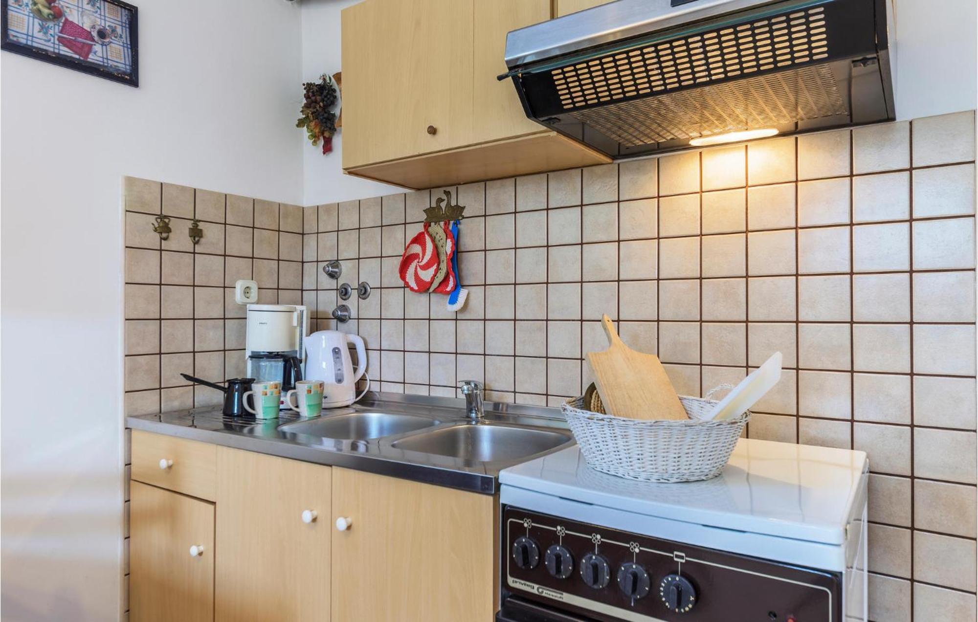 Gorgeous Apartment In Pula With Wifi 外观 照片