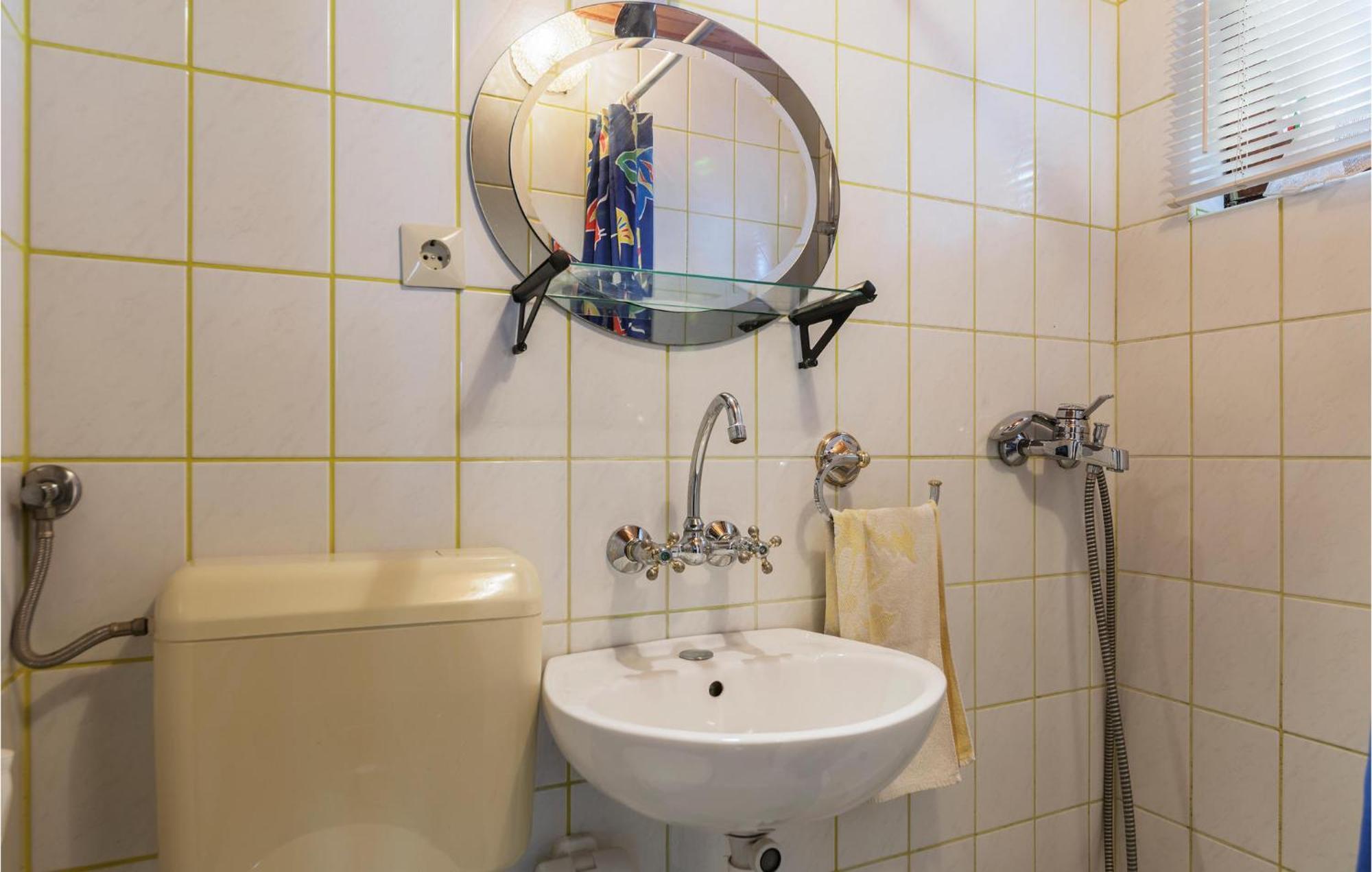 Gorgeous Apartment In Pula With Wifi 外观 照片
